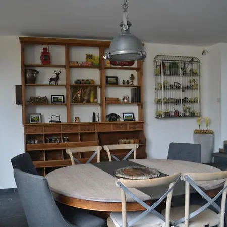 Maison Du Chien Holiday home *