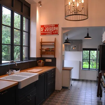 Maison Du Chien بيت للعطل Corbion