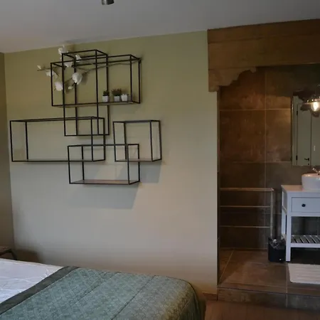 Maison Du Chien Corbion